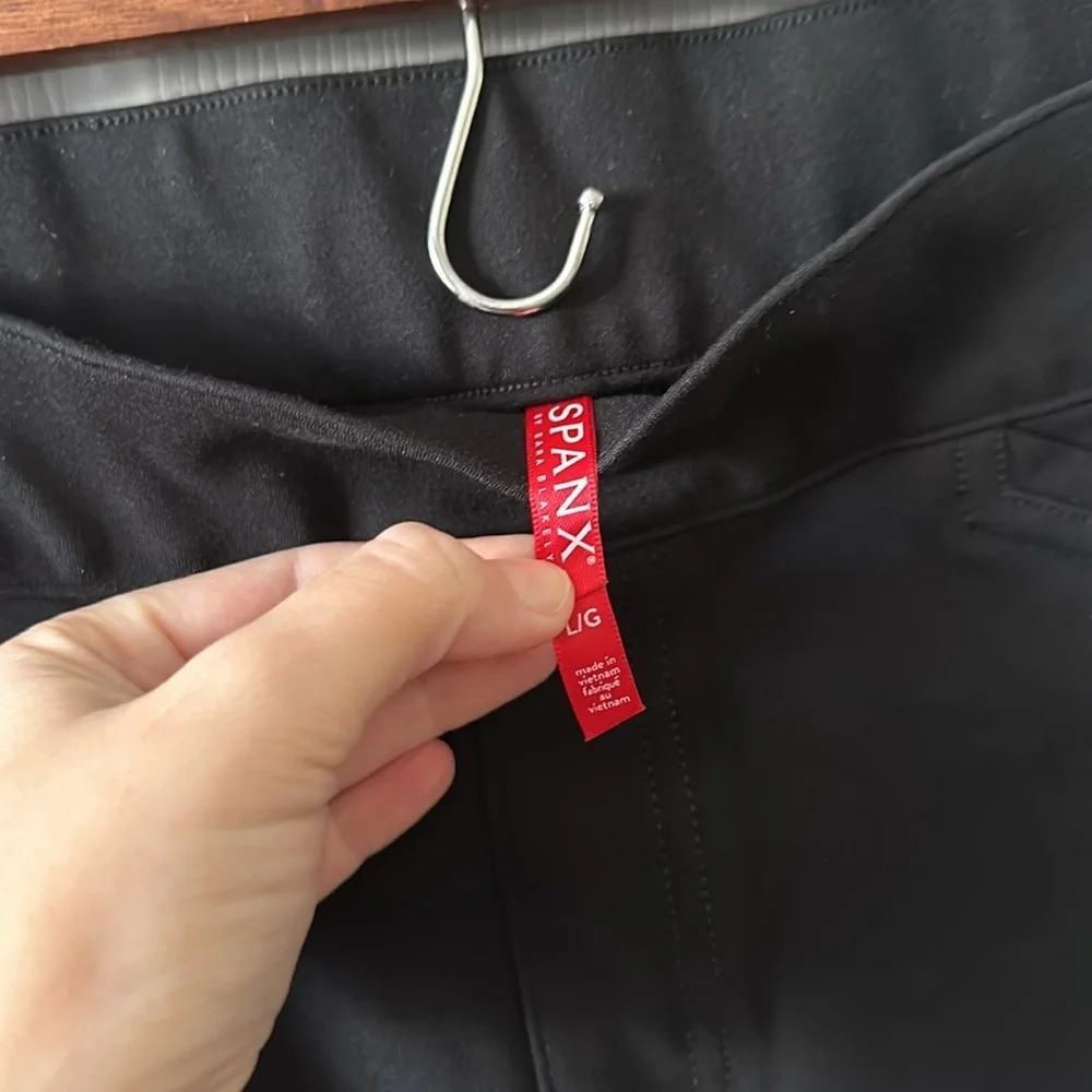 SPANX The Perfect Ankle Pull On Pant - Picture 3 of 6